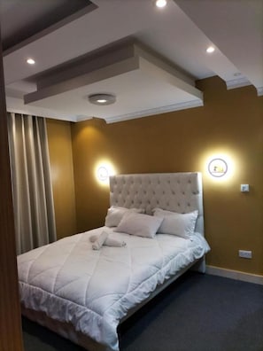 Apartamento estándar | 3 dormitorios, espacio para trabajar con un portátil, wifi gratis