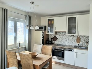 Køleskab, mikrobølgeovn, ovn, opvaskemaskine