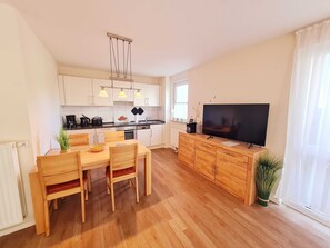 Dining - Vacation apartment 1 Badeweg (Graal-Müritz)