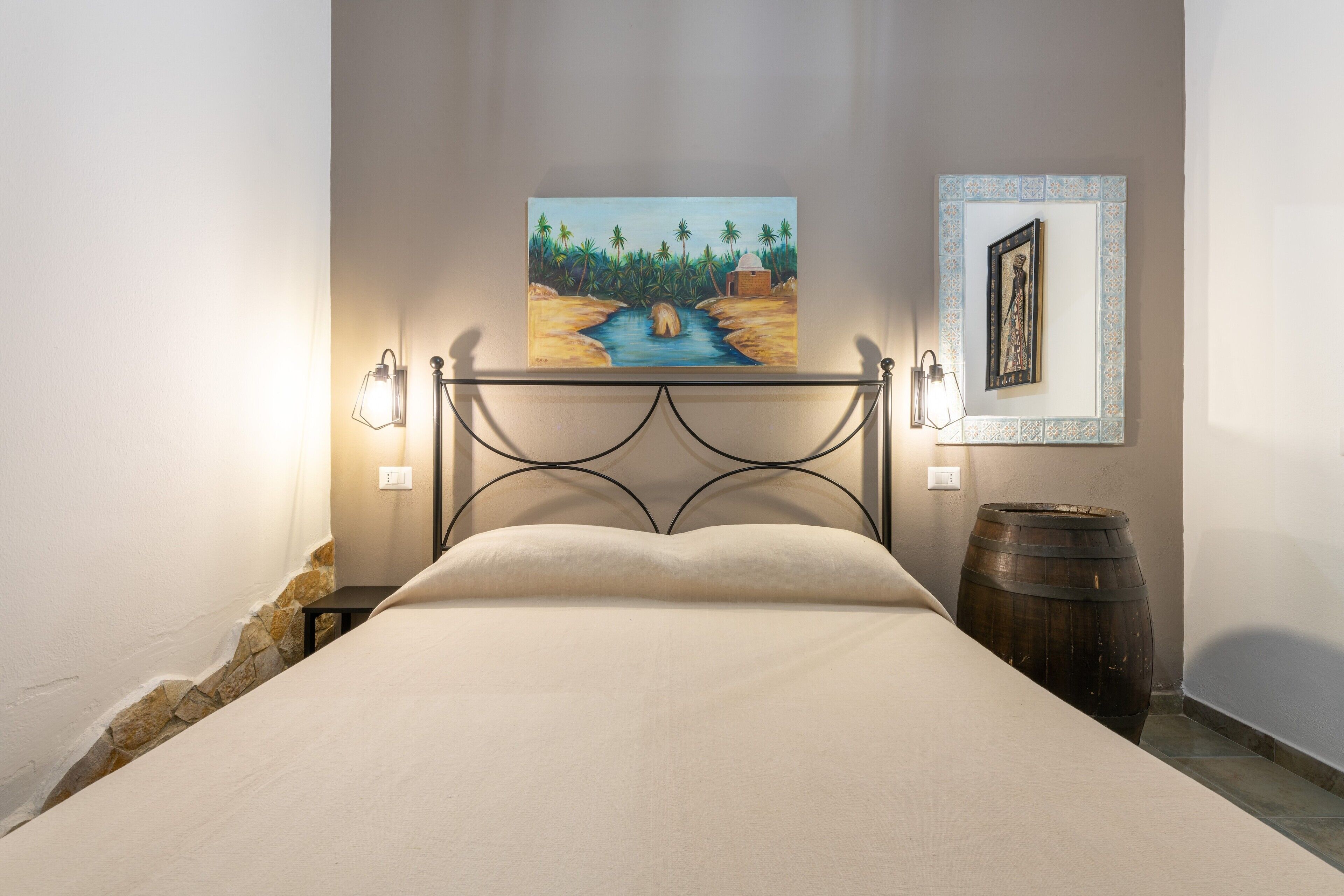 2 bedrooms, bed sheets