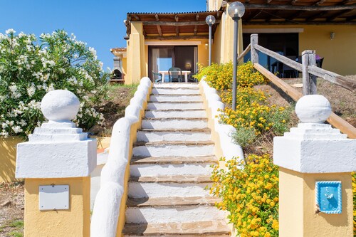 Villa "Giada" with Sea View, Garden and Terrace