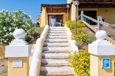 Villa "Giada" with Sea View, Garden and Terrace