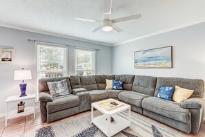 TV - Seas The Day - Hosted by Moore AI Rentals (Fernandina Beach)