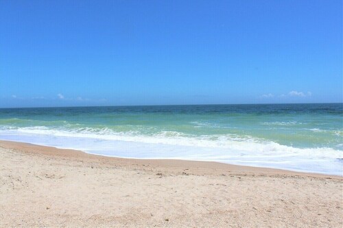 Seas The Day - Hosted by Moore AI Rentals