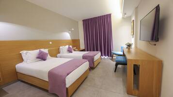 Deluxe Double or Twin Room | 2 bedrooms, in-room safe, individually furnished, desk