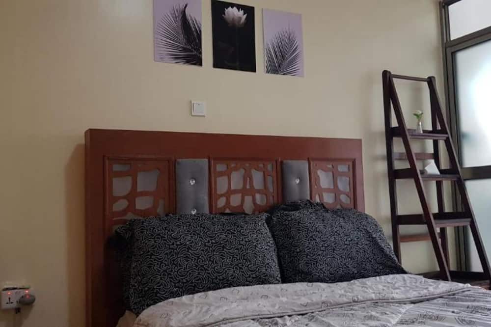 Comfy Private Ensuite Guest Room