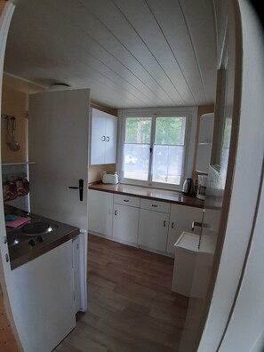 Fridge, highchair