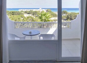 In-room safe, desk, laptop workspace, blackout curtains - Roquetes Rooms - Formentera Break (Formentera)
