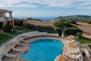 Seasonal outdoor pool