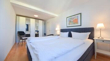 1 chambre, fer et planche à repasser, lit parapluie, Wi-Fi gratuit