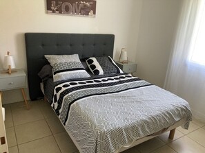 2 bedrooms, iron/ironing board, travel crib, free WiFi