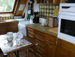 Réfrigérateur, four, plaque de cuisson, lave-vaisselle