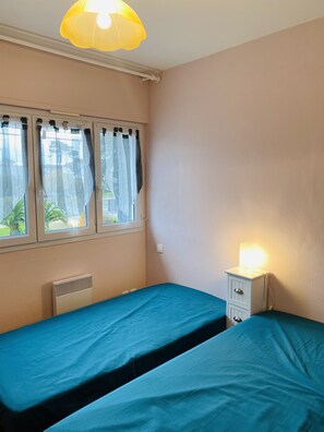 2 Schlafzimmer, Bügeleisen/Bügelbrett, kostenloses WLAN