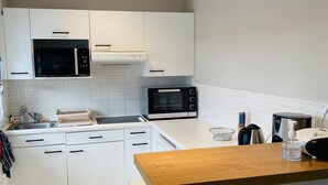 Private kitchen - LES DRUIDES - 2 Chambres, Carnac Plage - T5 (Carnac)