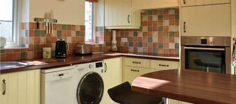 Sleeps 6 in the Cumbria Lake District and Yorkshire Dales National Parks.