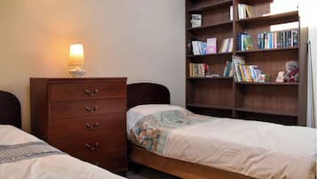 3 chambres, bureau, Wi-Fi gratuit, draps fournis