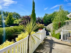 Cabin, Multiple Beds | Property grounds - Holiday Lettings Beech Lodge - Stunning 6-bed King (Derby)