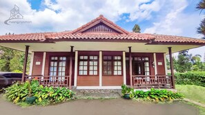 Biệt thự, 1 phòng ngủ | Hiên