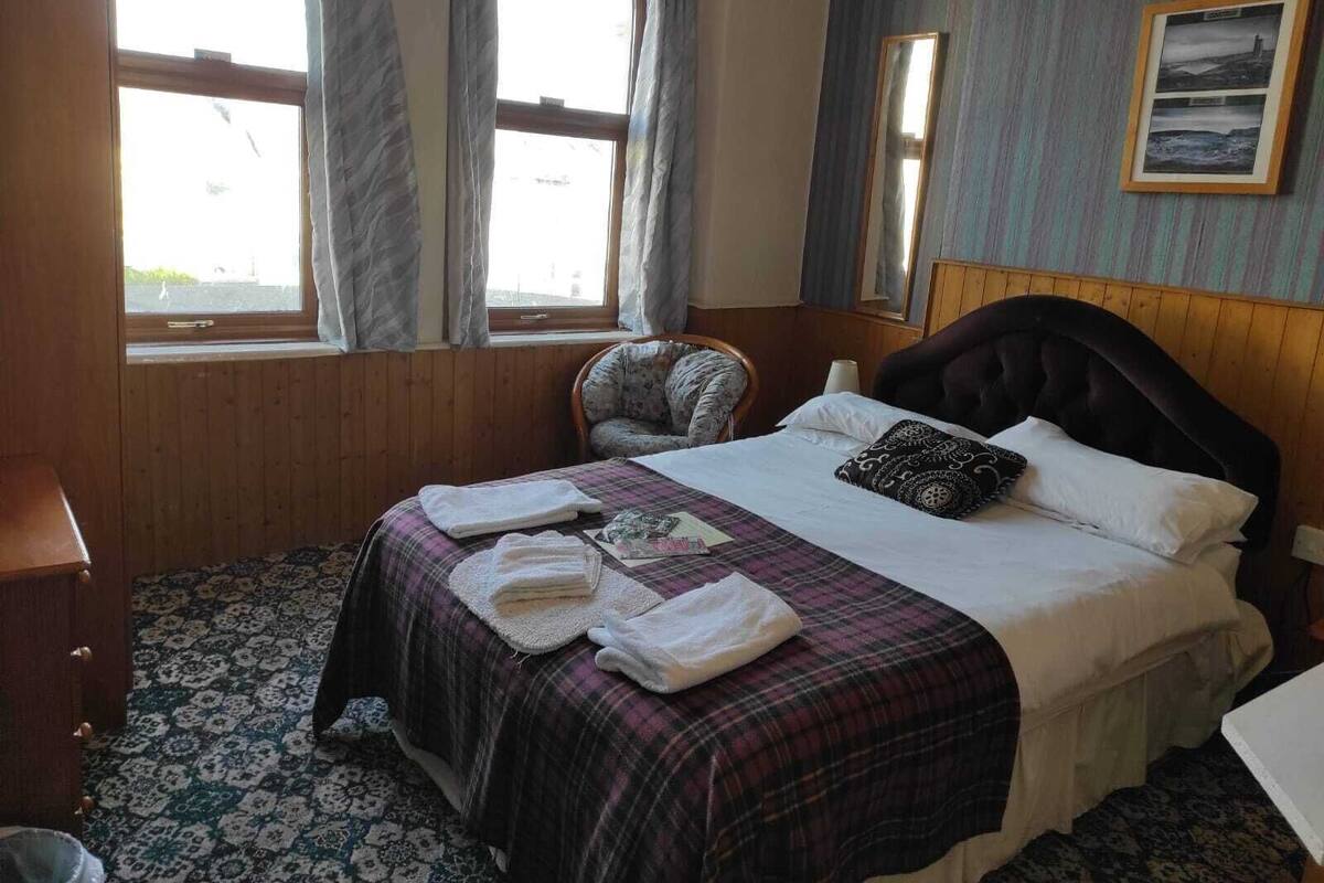 Camera Standard con letto matrimoniale o 2 letti singoli, 1 camera da letto | Ferro/asse da stiro, Wi-Fi gratuito