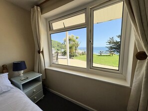2 bedrooms, free WiFi