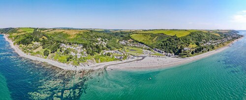 Cosy Cornish Apartment with Incredible Sea Views