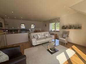 Living area - Stylish Seaside Townhouse with 2 Bedrooms & Panoramic Sea Views (Torpoint)
