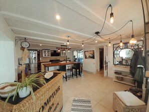Interior - 🌴 MAISON Familiale, Mer à 5mn ⛱️ LA ROCHELLE 🌊 CHATELAILLON-PLAGE  (salles sur mer)