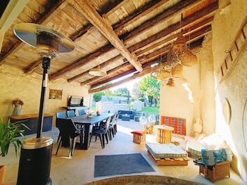 Patio, plancha, barbecue, salon 8 places