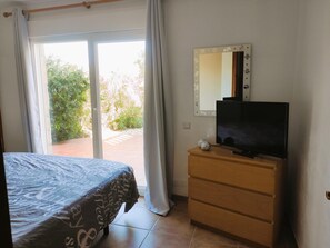 4 bedrooms