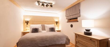 2 Schlafzimmer, Reisekinderbett, WLAN, Bettwäsche