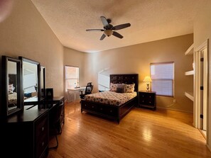 3 عدّة غرف نوم ومكتب ومكواة/لوح كي وواي فاي مجانًا