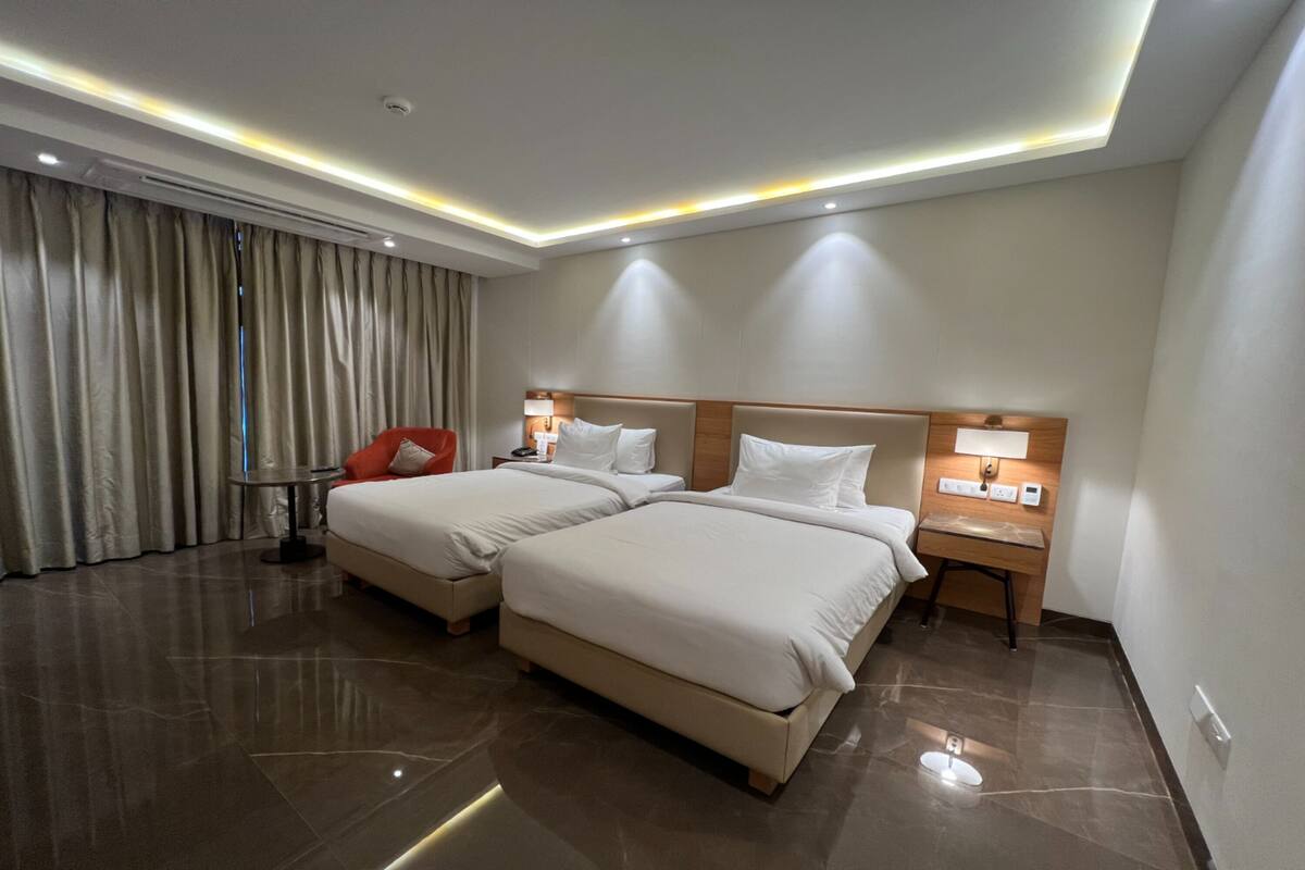Deluxe Twin Room | Blackout drapes, soundproofing, iron/ironing board (on request)