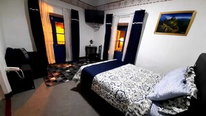 Basic Twin Room | Bed sheets - Hotel Miski Tayta (Cusco)