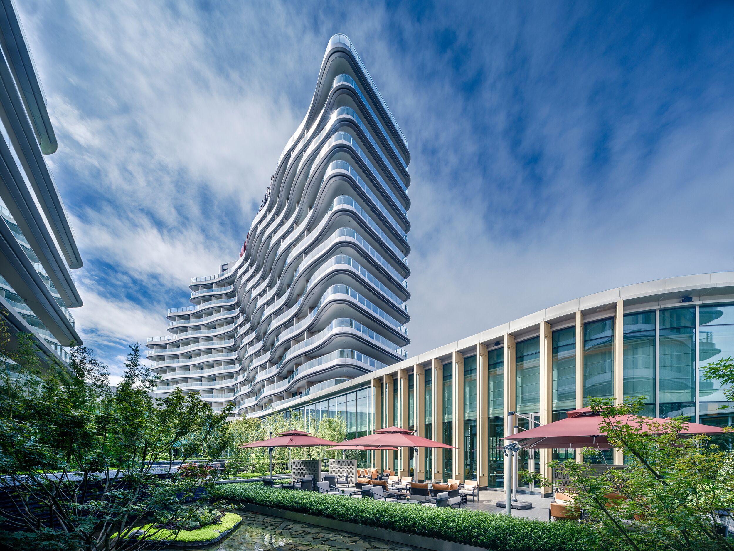 المنشأة من الخارج