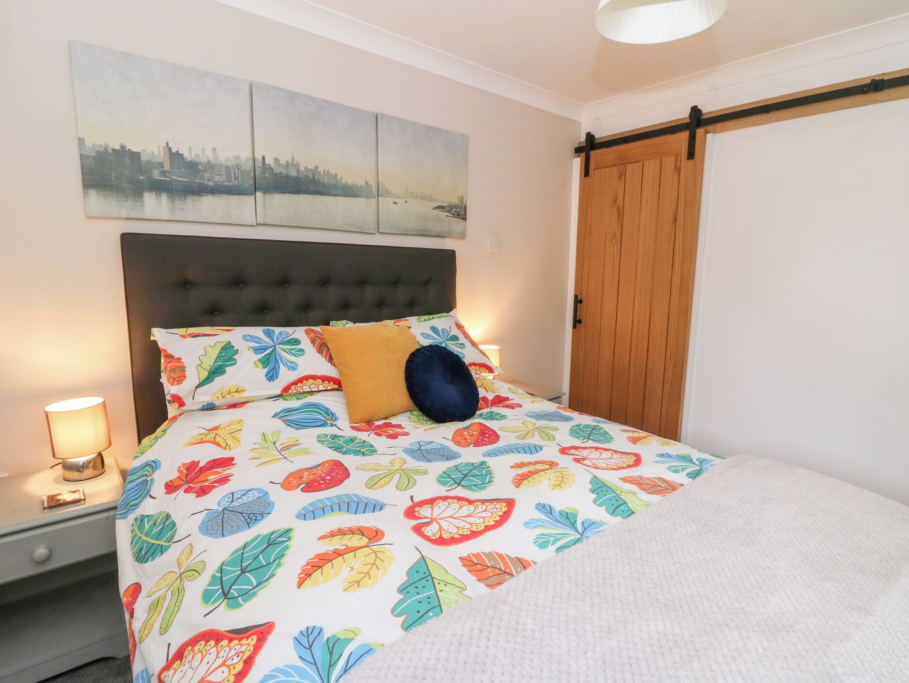 Cottage | 2 bedrooms, individually decorated, individually furnished, free WiFi