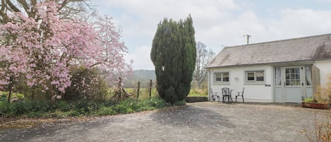 Cottage | Front of property