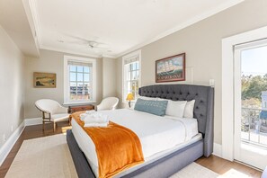 8 bedrooms, iron/ironing board, free WiFi, bed sheets