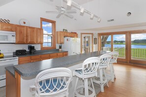 Fridge, microwave, stovetop, dishwasher - Heron's Cove on Salt Meadow - Pet friendly, waterfront home! (Chincoteague Island)