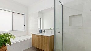 Bathtub - Arbroath - Point Lonsdale (Point Lonsdale)