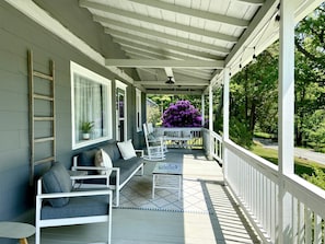 Terrace/patio - Discover tranquility near Lake Wallenpaupack 16 min (Newfoundland)