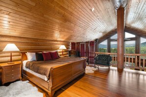 3 bedrooms, iron/ironing board, travel crib, free WiFi