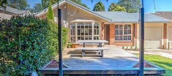 Becca's on Burke, Bright