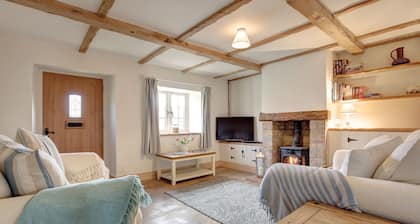 Charming cottage on North Norfolk coast