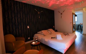 1 chambre, fer et planche à repasser, Wi-Fi gratuit, draps fournis