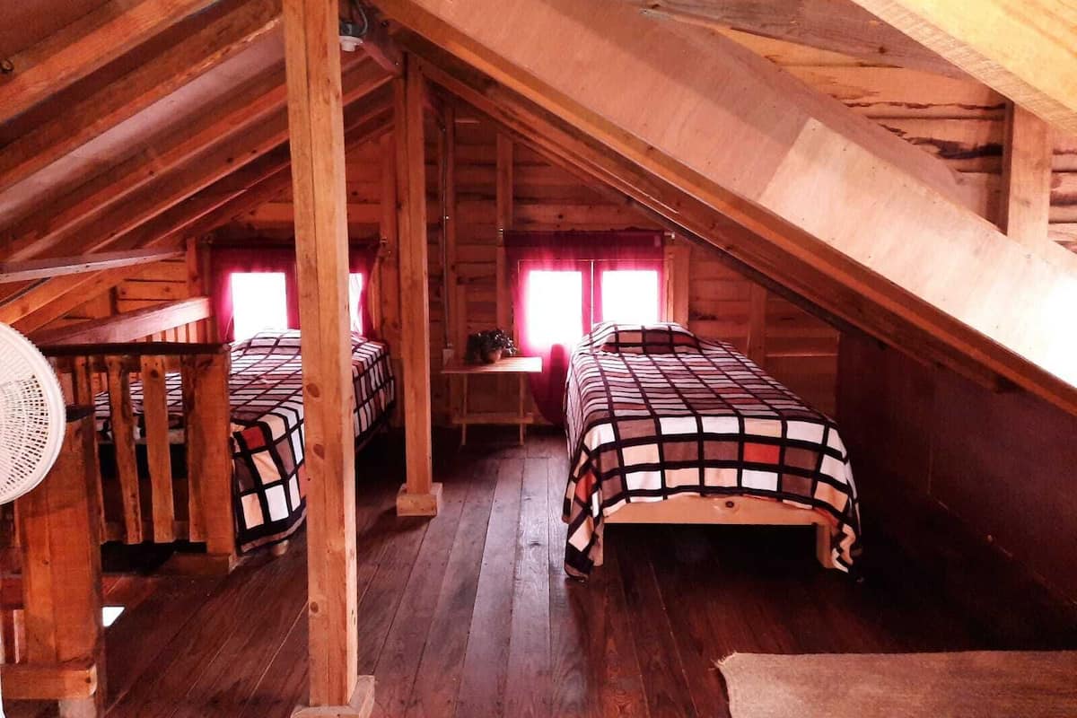 Eenvoudig huisje (Flamingo) | 3 slaapkamers, gratis wifi, beddengoed
