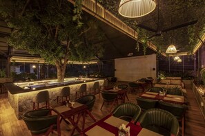 Bar (on property) - Treebo Kumily Gate Thekkady (Peermade)
