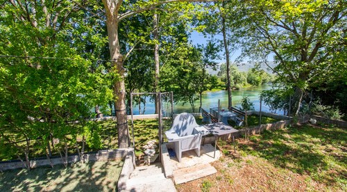 Frida Luxury Beachfront Villa