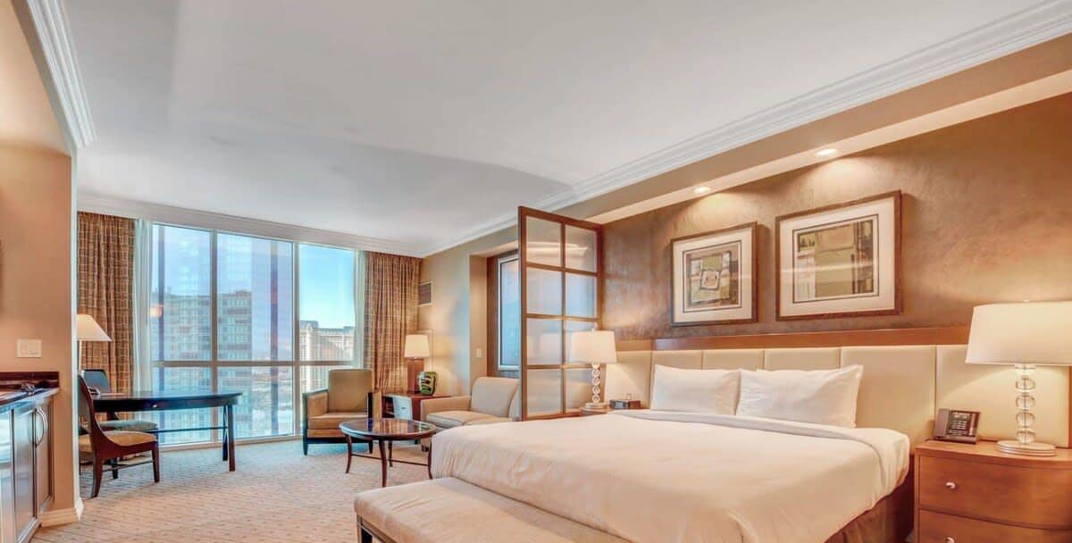 Zimmersafe, Schreibtisch, Bügeleisen/Bügelbrett, kostenloses WLAN