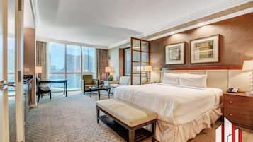 Coffres-forts dans les chambres, bureau, fer et planche à repasser