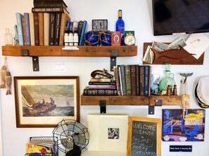 Interior - Captains Quarters, 1921 romantic couples suite, 2 minute walk to beach (GALVESTON)